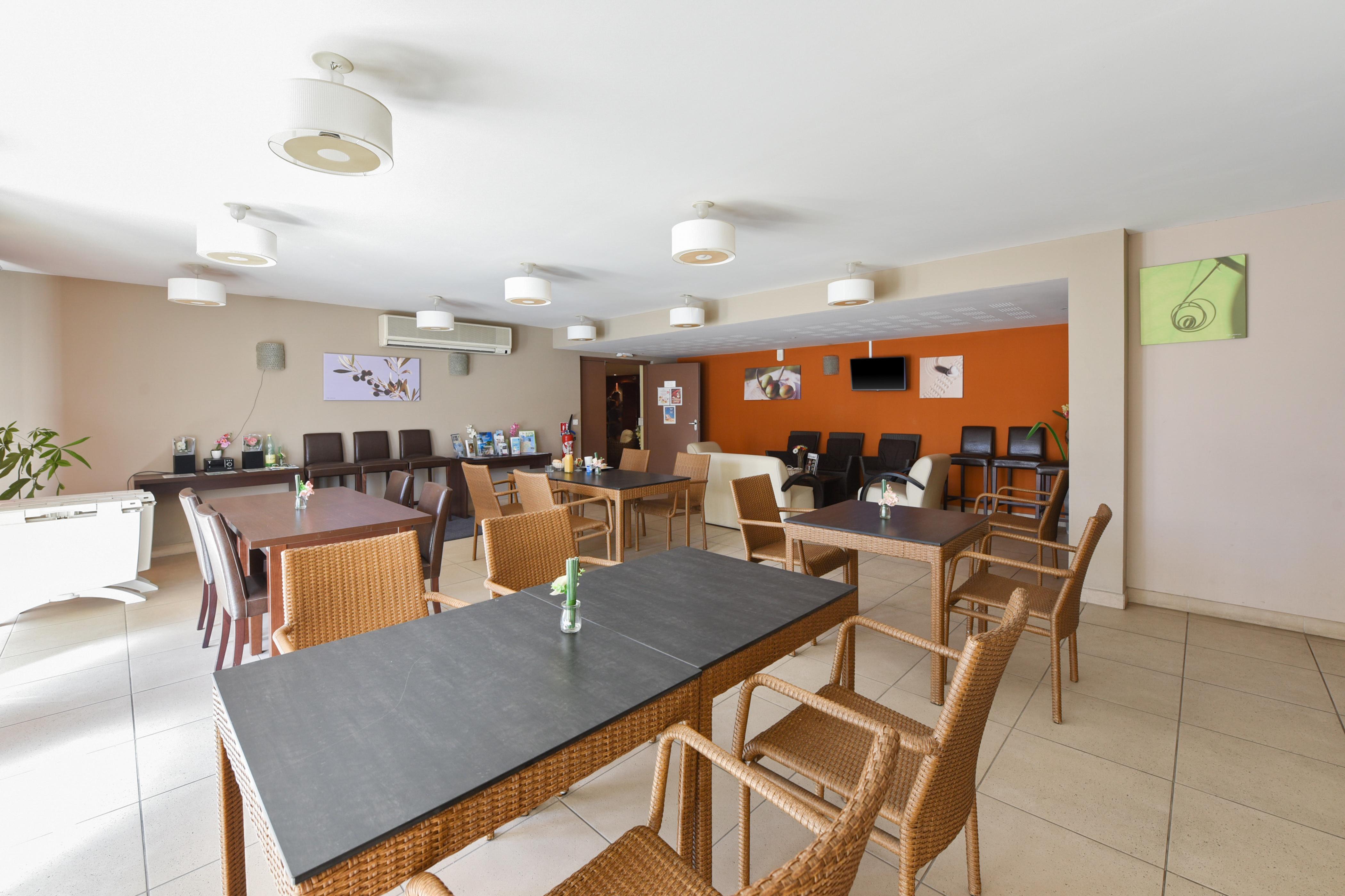 Comfort Aparthotel Six-Fours Six-Fours-les-Plages Exteriör bild