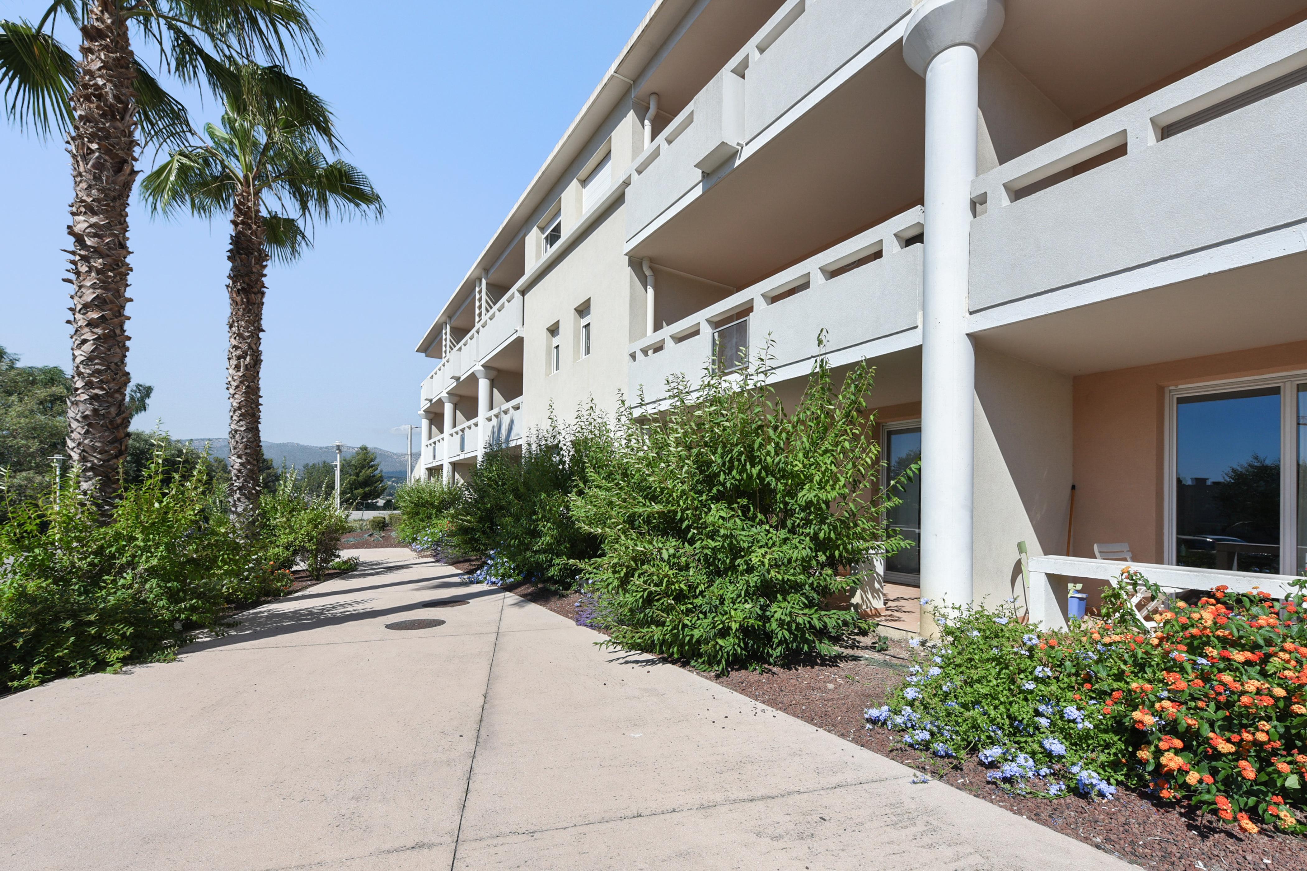 Comfort Aparthotel Six-Fours Six-Fours-les-Plages Exteriör bild