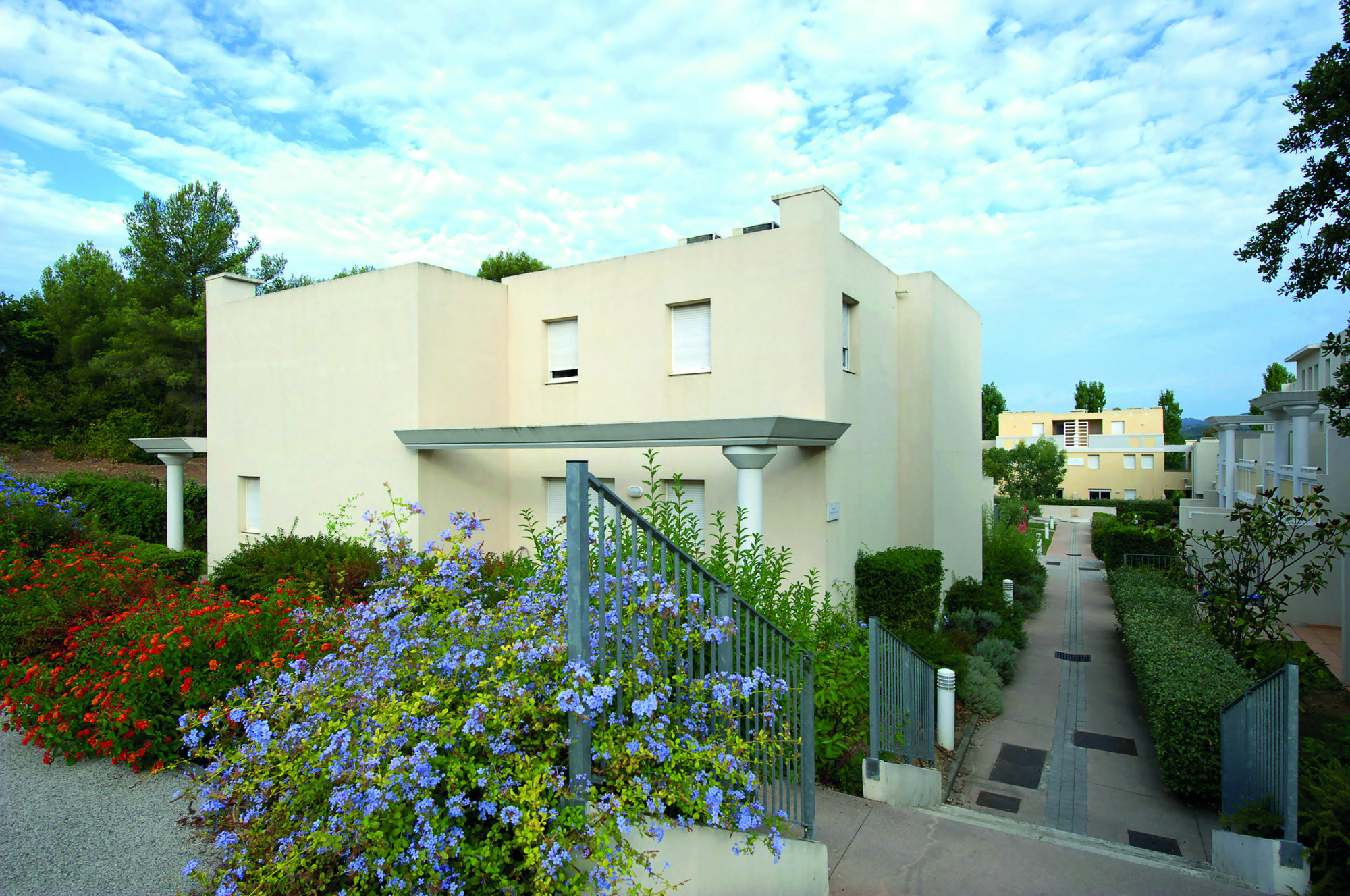 Comfort Aparthotel Six-Fours Six-Fours-les-Plages Exteriör bild