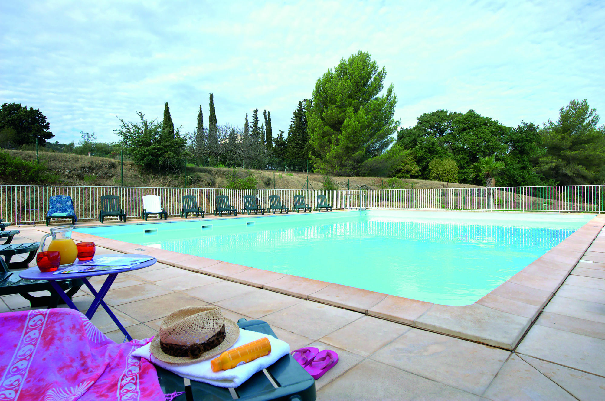 Comfort Aparthotel Six-Fours Six-Fours-les-Plages Exteriör bild